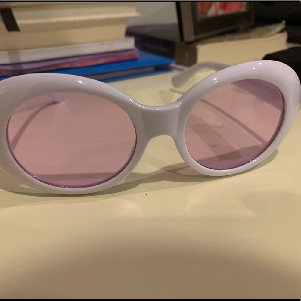 CLOUT GOGGLES